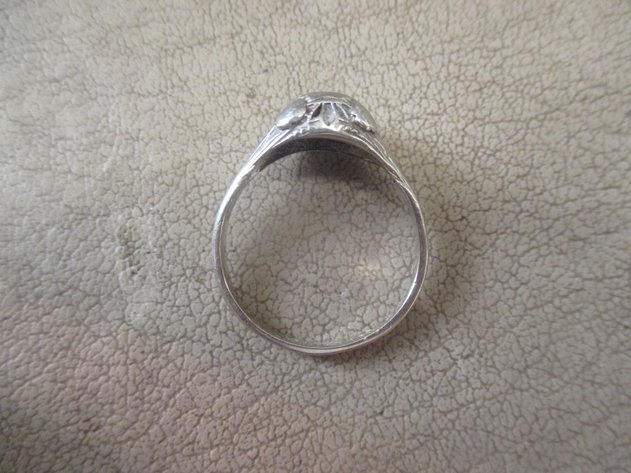 Image for Unmarked white gold with diamond antique ring