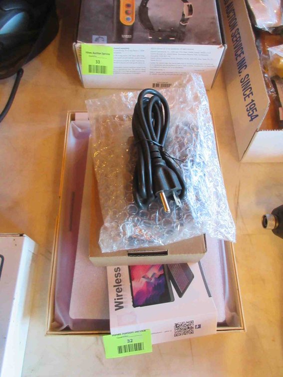 Wireless keyboard case