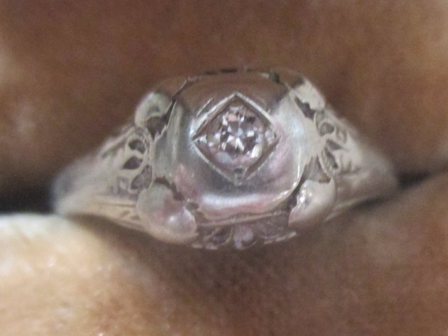 Image for Unmarked white gold with diamond antique ring