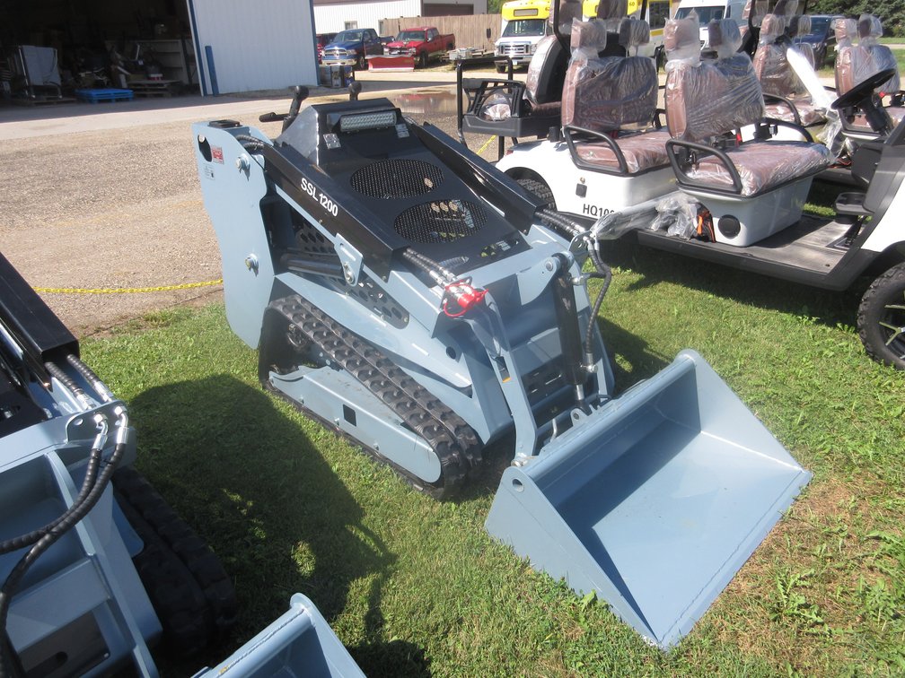 Yanmar diesel engine skid steer loader