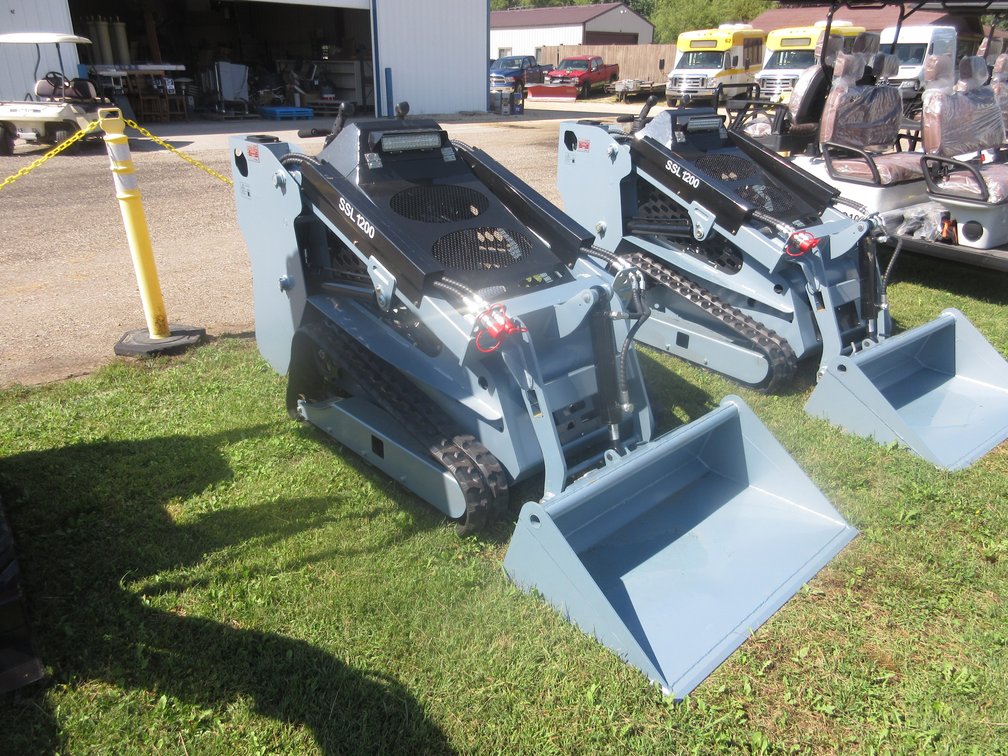Yanmar diesel engine skid steer loader