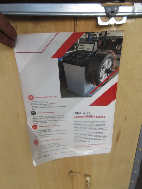 Wheel Balancer new in case