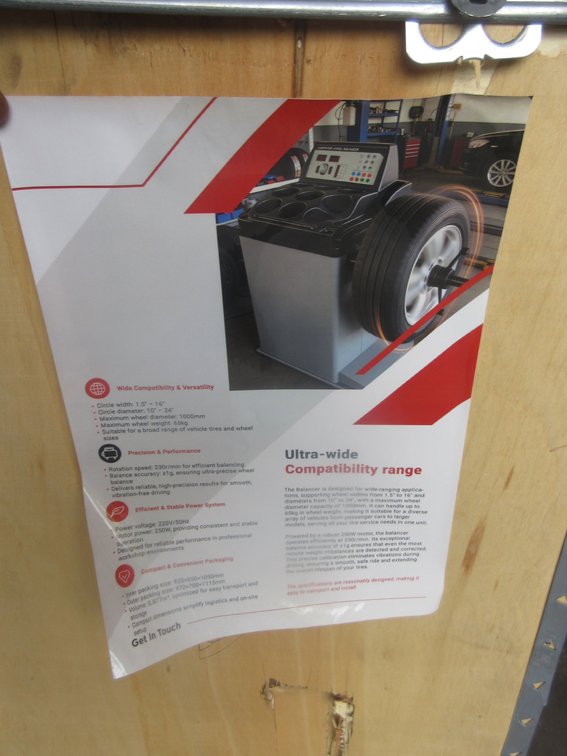 Wheel Balancer new in case