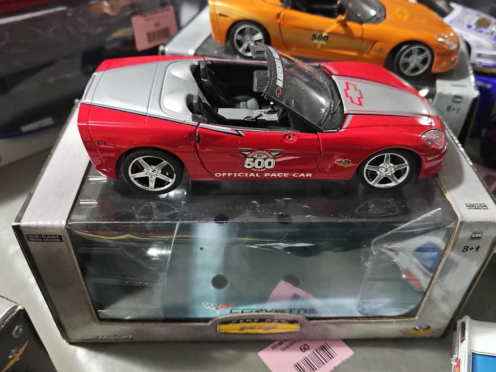 Greenlight Corvette C6 Indianapolis 500 official pace car die-cast
