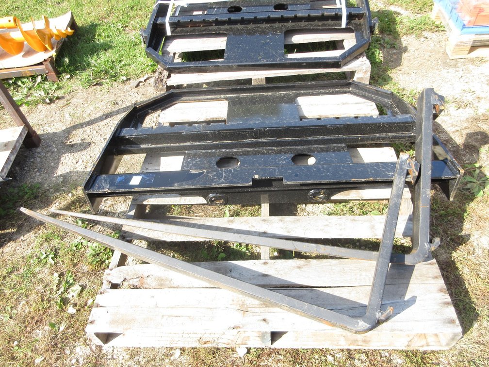 2026 Future Dingo skid steer fork