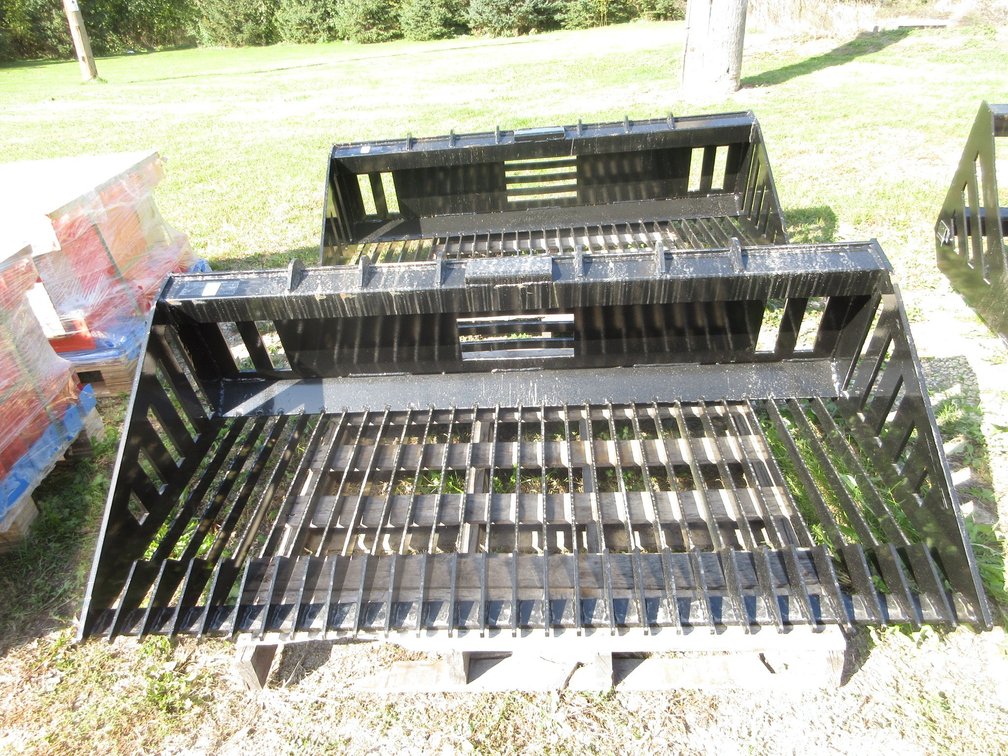 2026 Future skid steer rock bucket without teeth