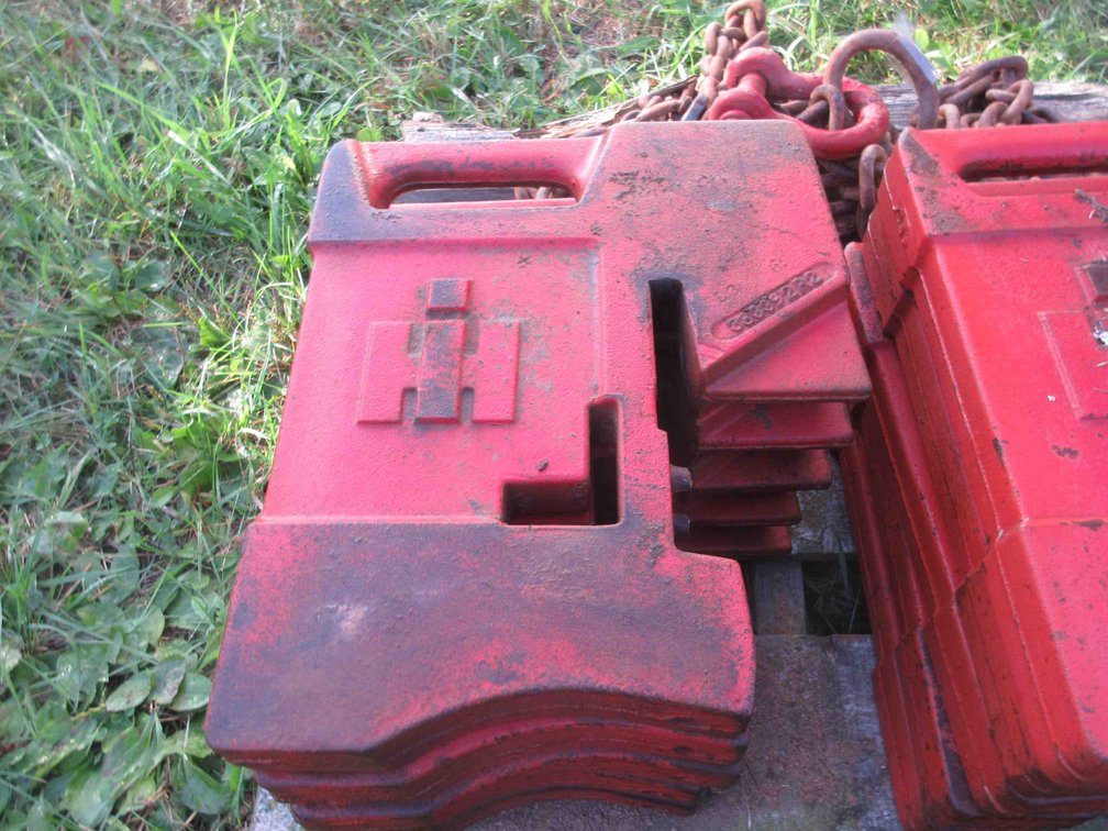 International Harvester suitcase weight