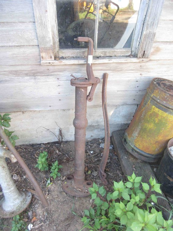 Cast iron pump