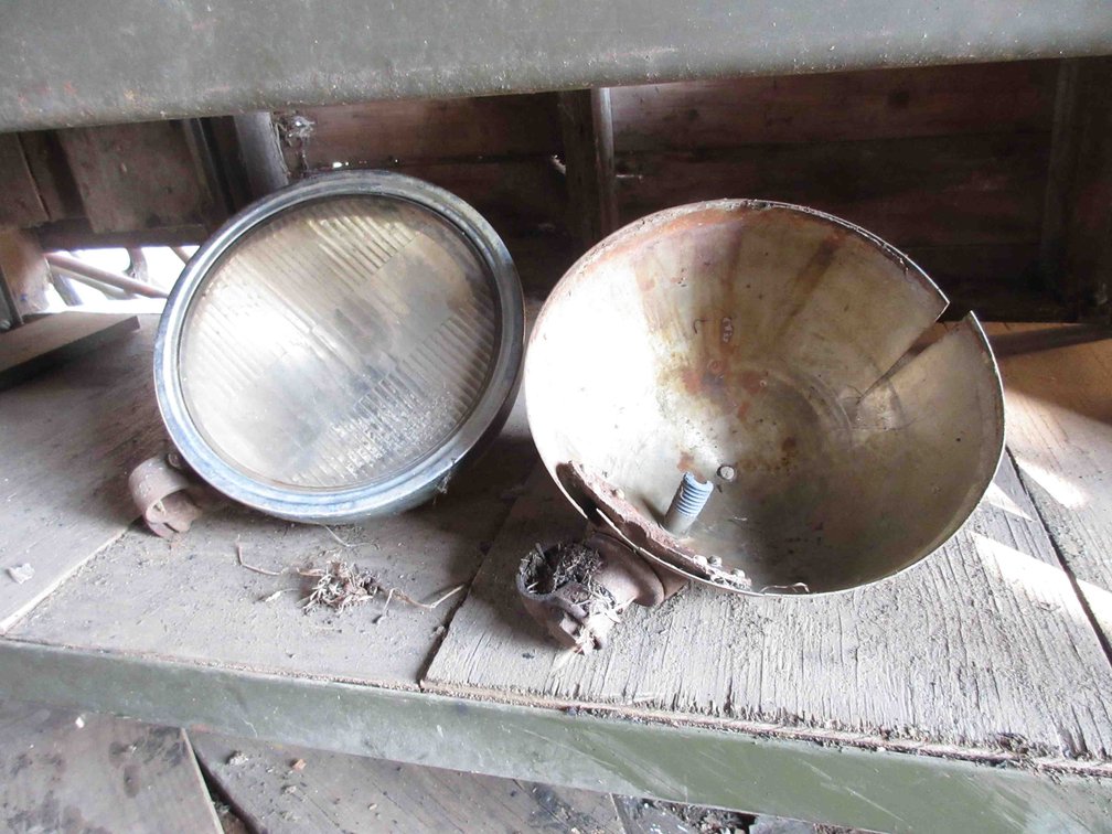 Pair of antique auto lights