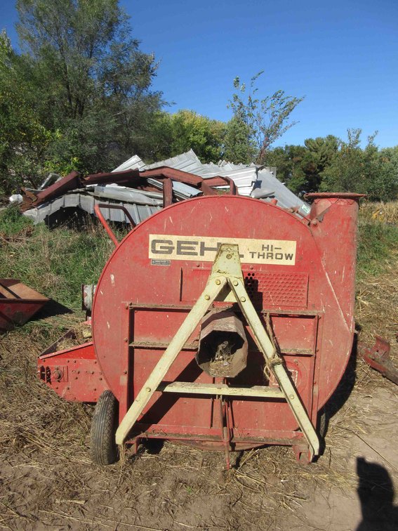 Gehl Hi-Throw silo blower