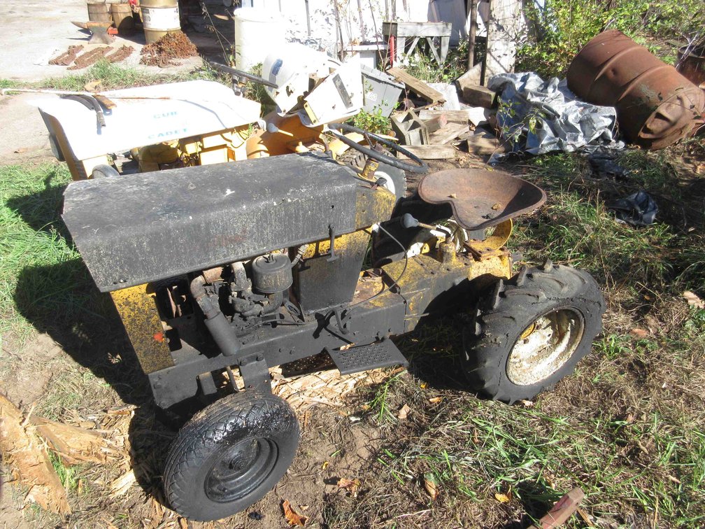 International Cub Cadet lawn tractor (non-running)