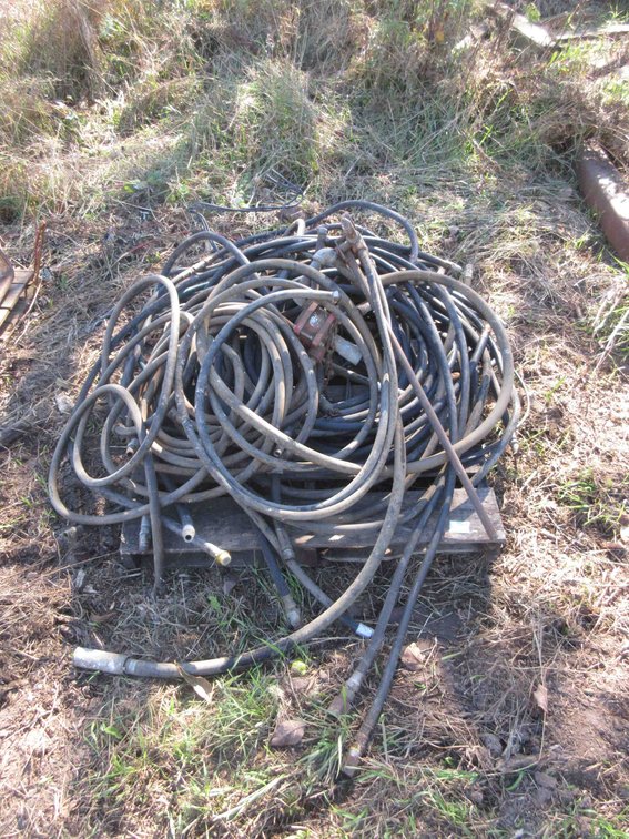 Pallet of hydraulic hoses