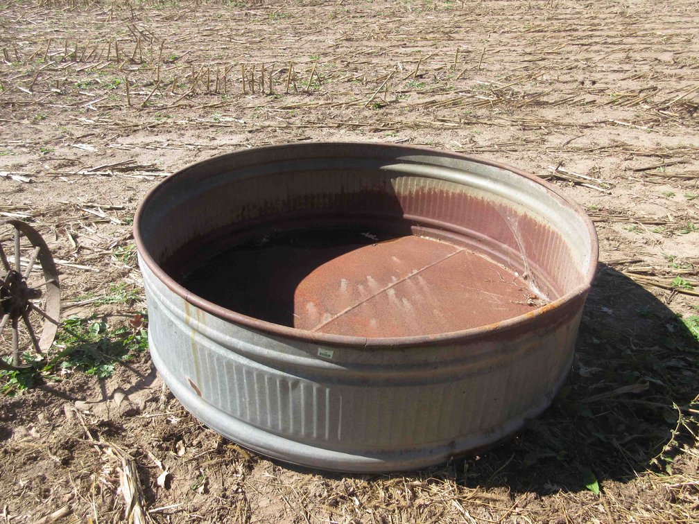 Galvanized stock tank
