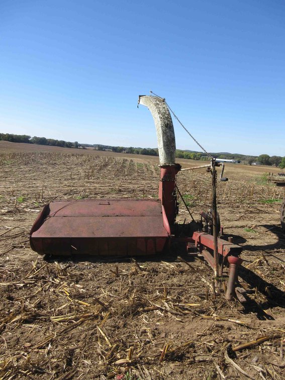International 8 stalk chopper