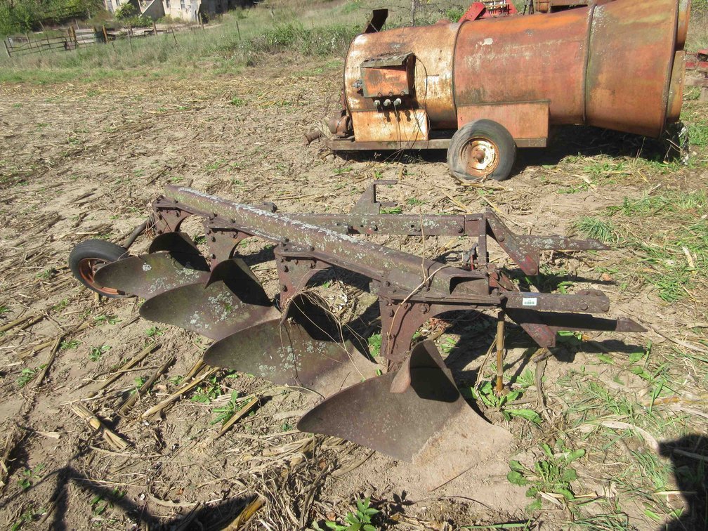 4-Bottom 2pt quick hitch plow