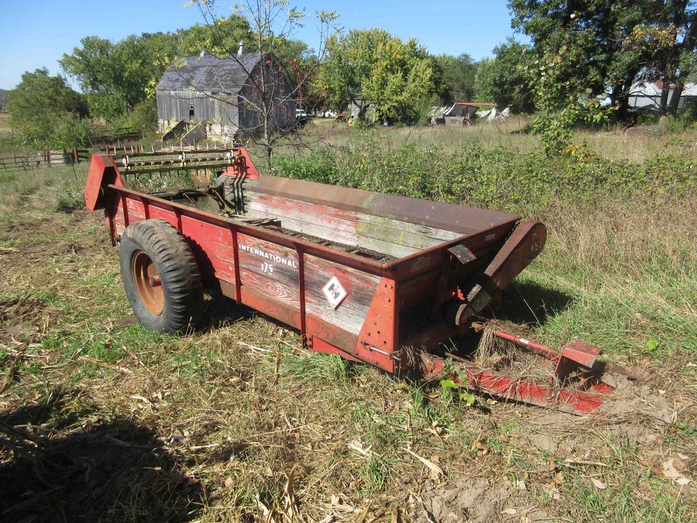 International Harvester 175 manure spreader