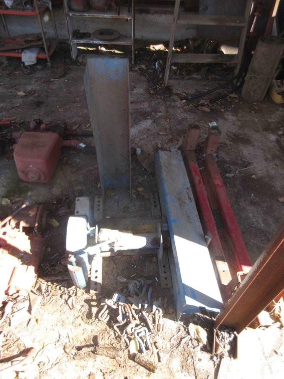 Barn cleaner pulley