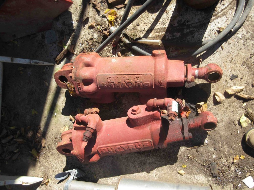 (2) Bucyrus Erie cylinders