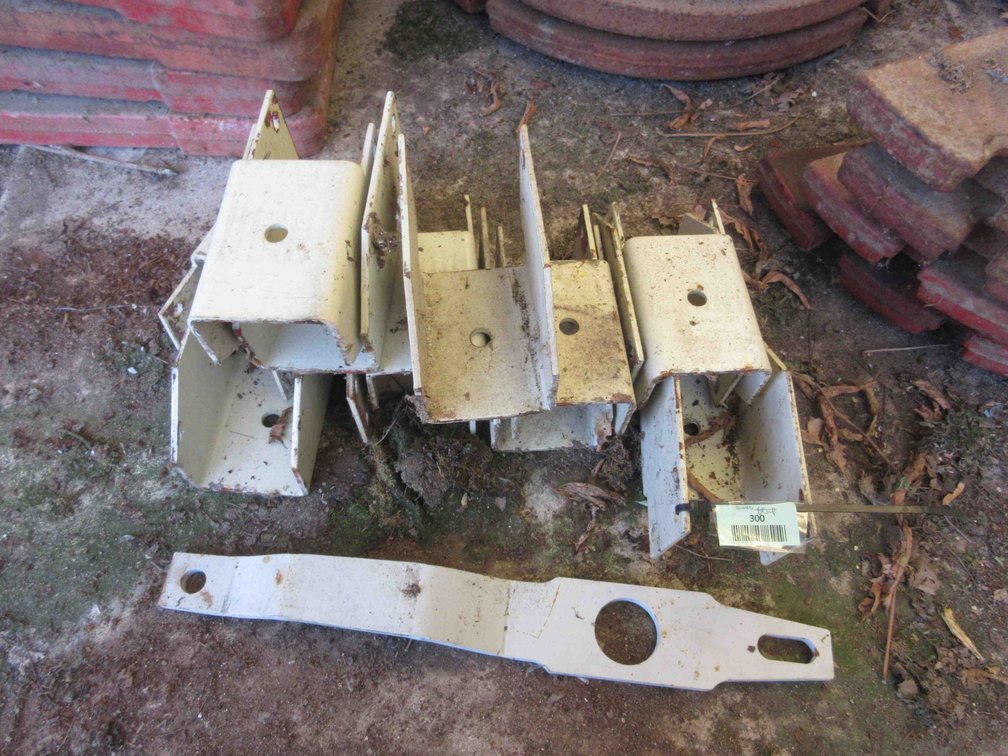 Group oof running gear brackets