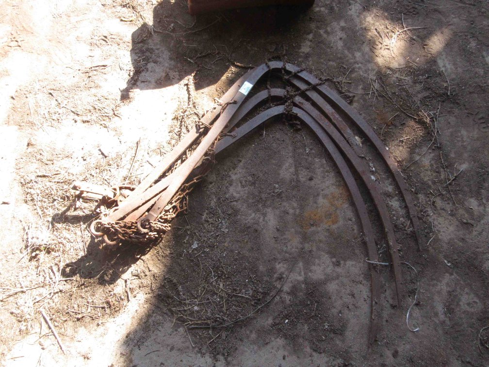 4-prong bale hook