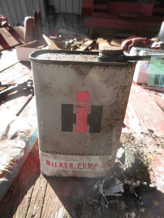 International Harvester milker pump oil can