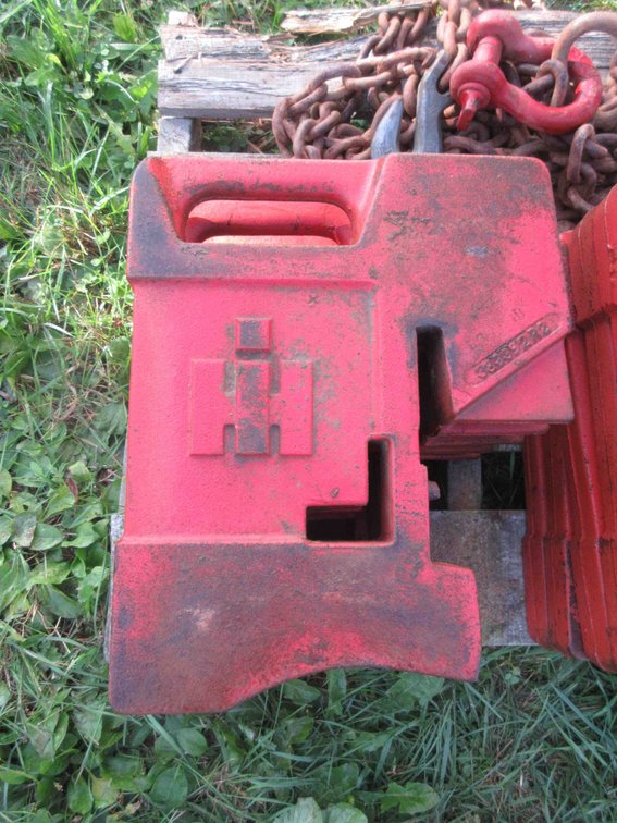 International Harvester suitcase weight