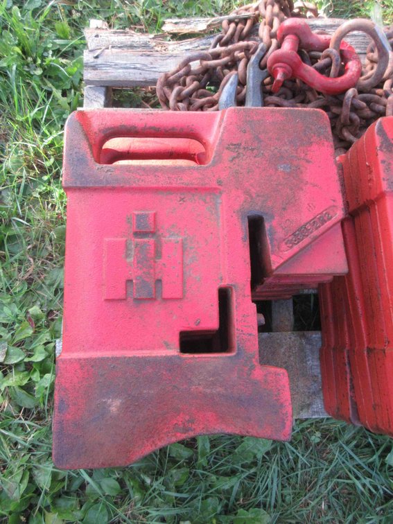 International Harvester suitcase weight