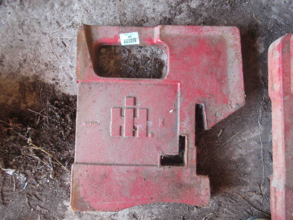 International Harvester suitcase weight