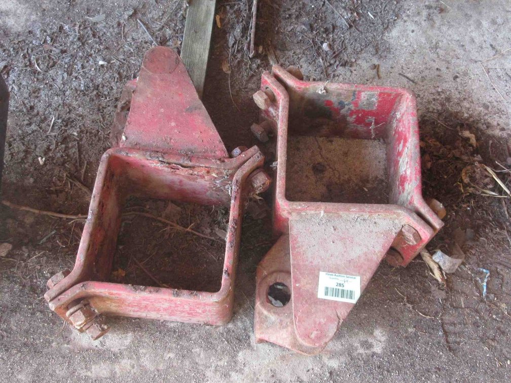 (2) Tractor axle mounts