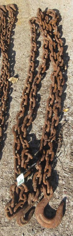 1/2" Steel chain with hooks (1 is oversized)