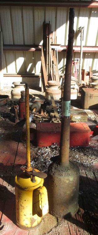(2) Oil cans