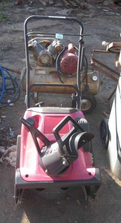 Toro gas snow blower
