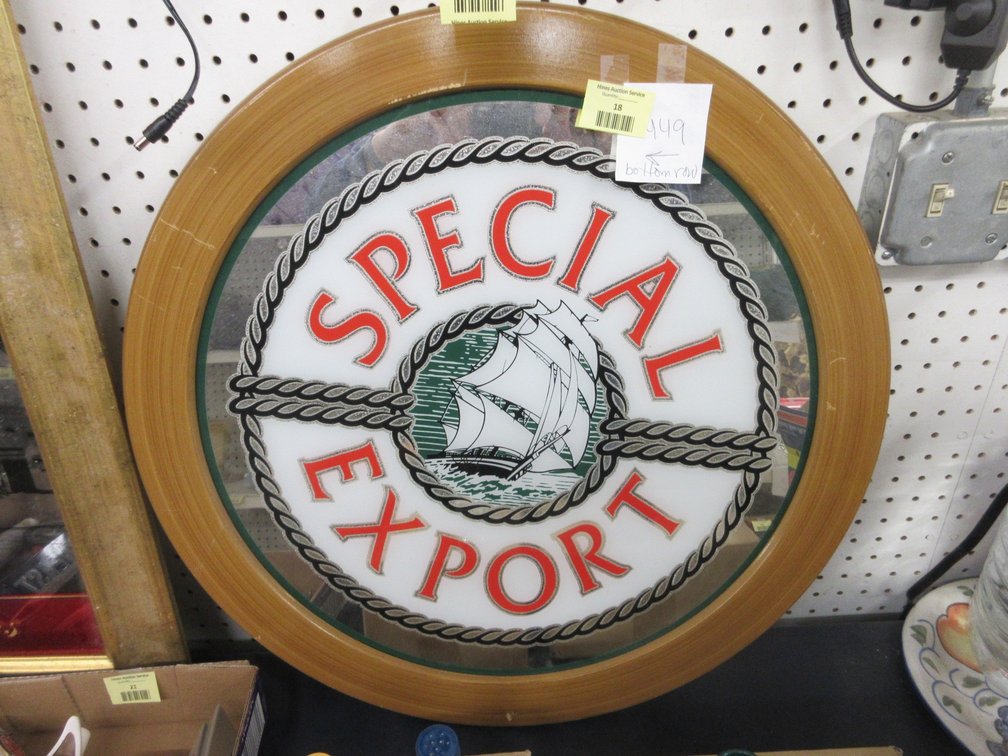 Special Export round mirrored wall hanging