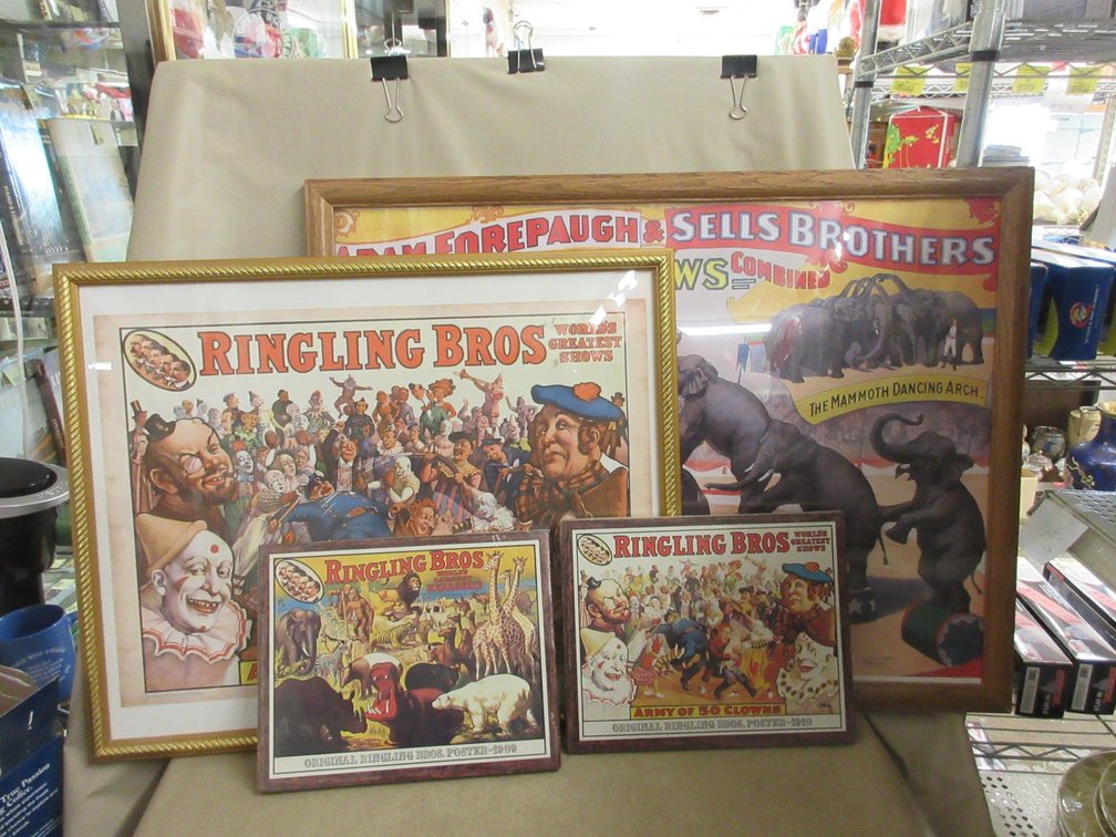 (4) Circus wall hangings
