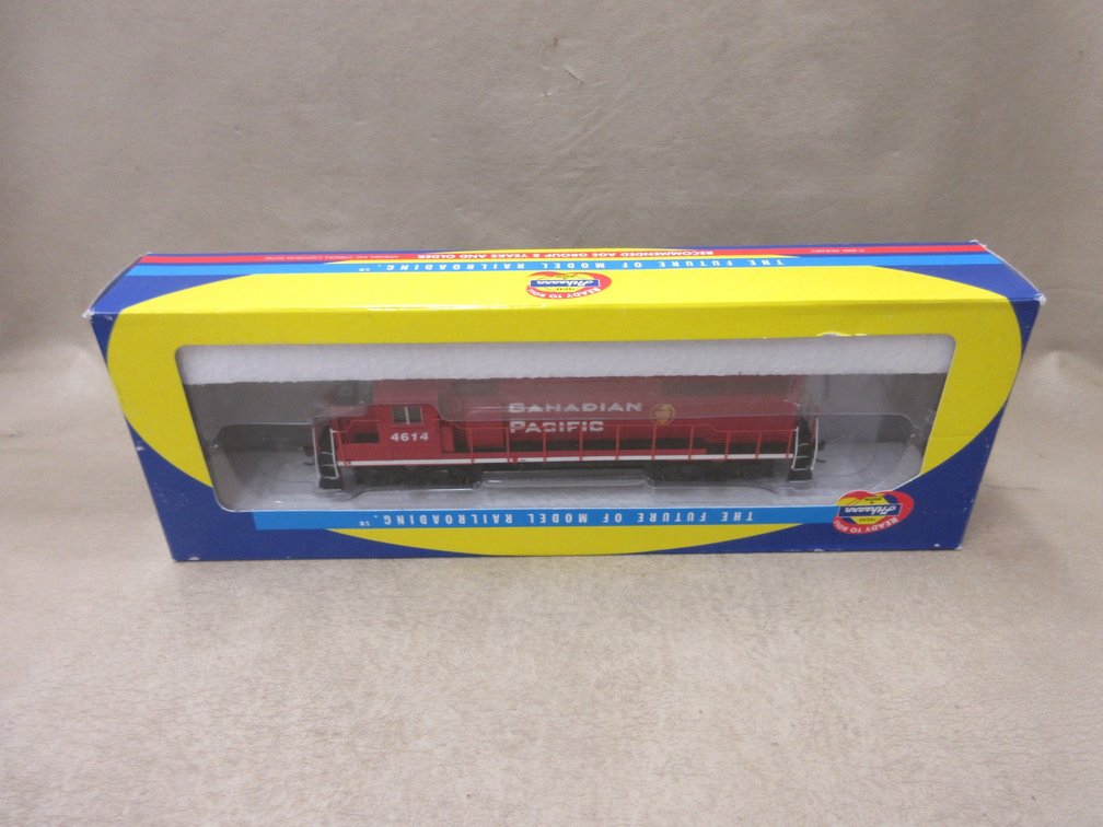Athearn HO scale locomotive