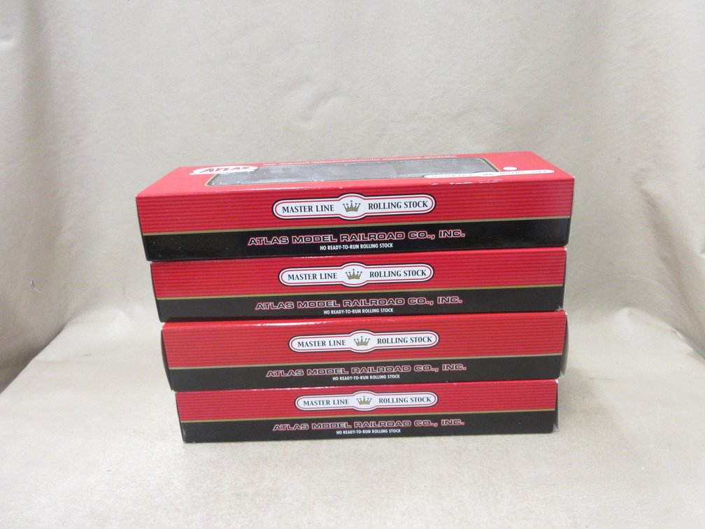 (4) Atlas HO scale Box and tank Cars
