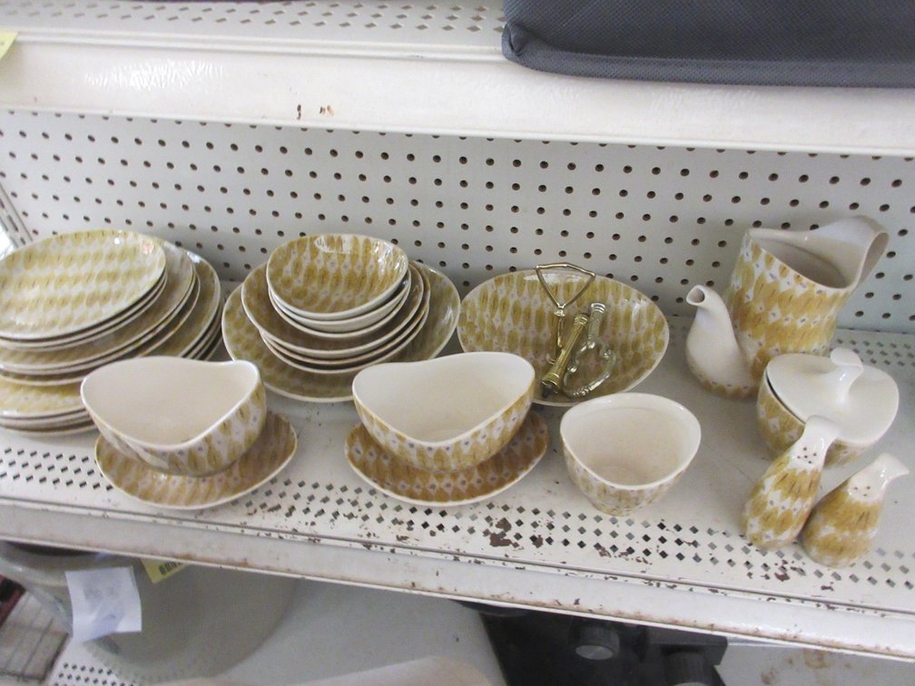 Red Wing Stoneware Futura pattern dinnerware and completer piece