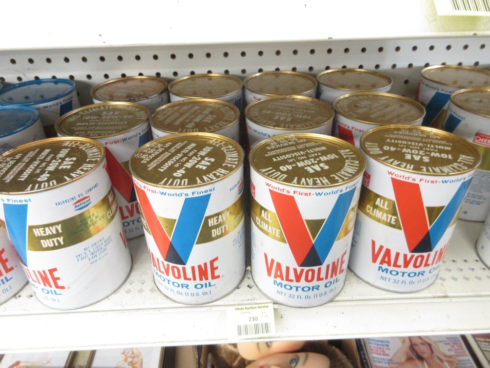 (12) Quarts Valvoline Motor oil