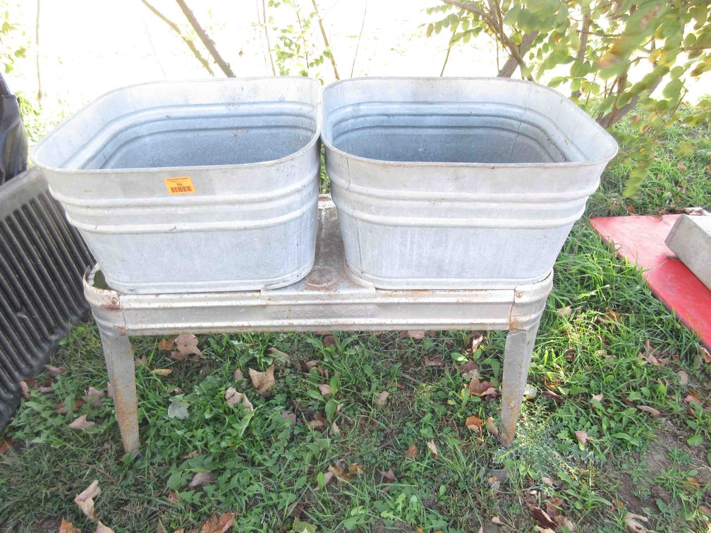 Double wash tub stand