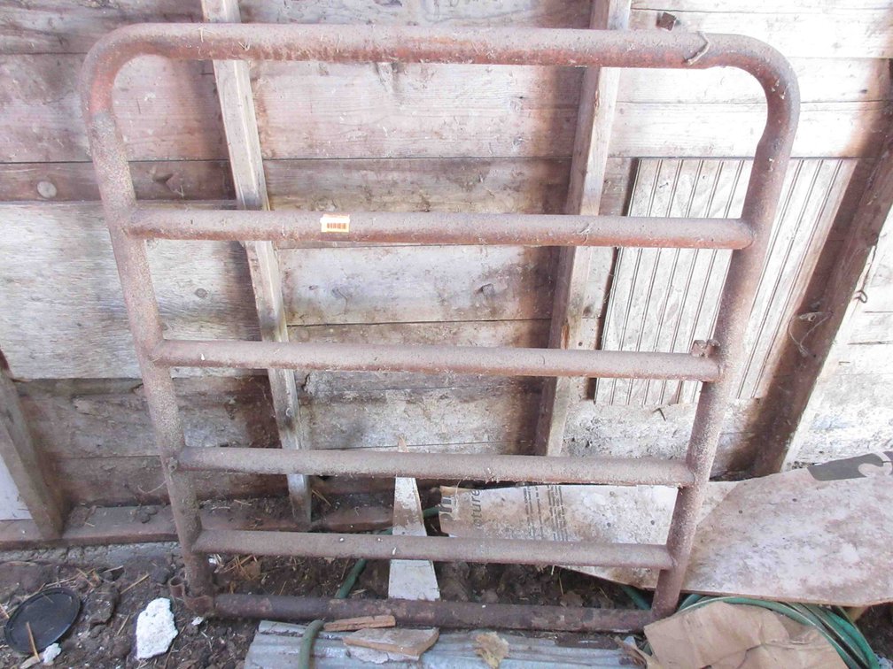 6-Rail stock gate