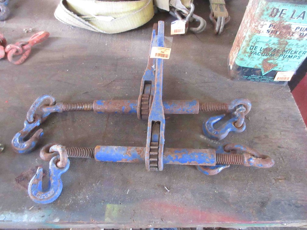 (2) Ratchet chain binders