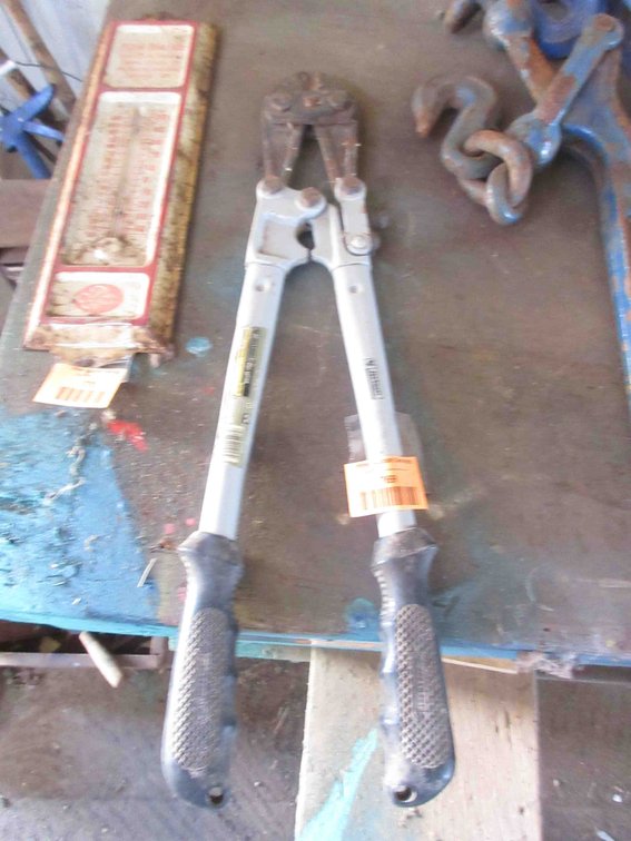 Job Smart bolt cutter