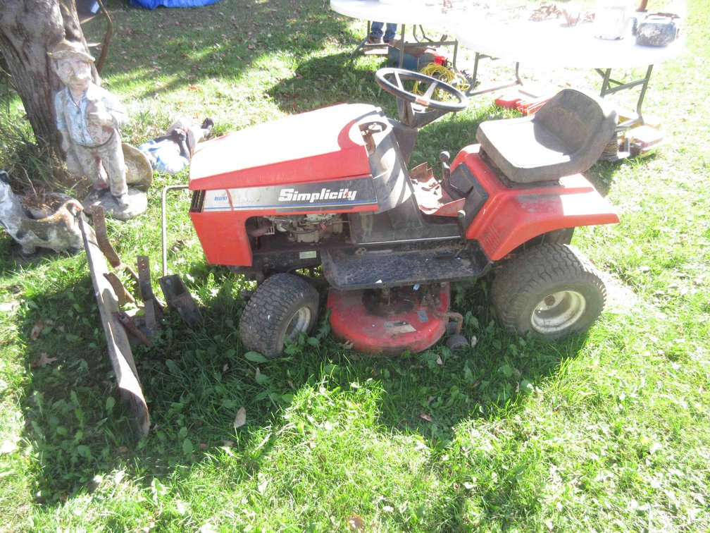 Simplicity rider mower (currently non-running)