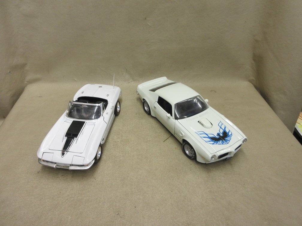(2) Ertl die cast cars