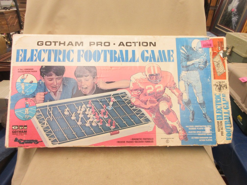 Gotham Action Electric Football game