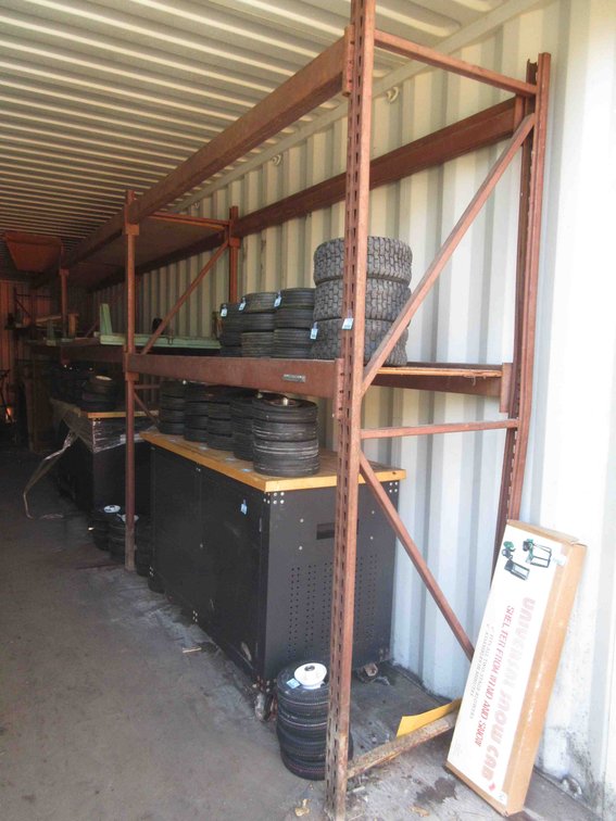 Set of pallet racking