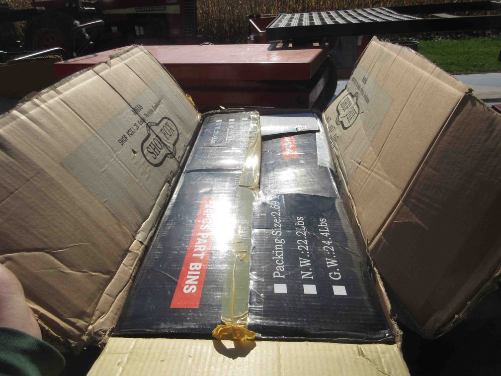 24-Piece parts bin