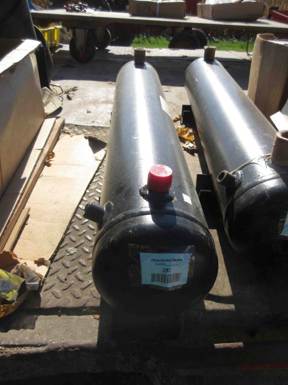 Standard refrigerant tank