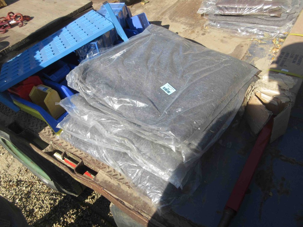 (5) Packing blankets