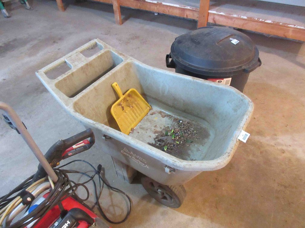 Ames Easy Roller Jr yard wheelbarrow